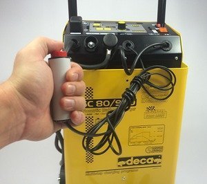 DECA SC 30/400 Acculader & Booster 400 Amp 12/24 Volt